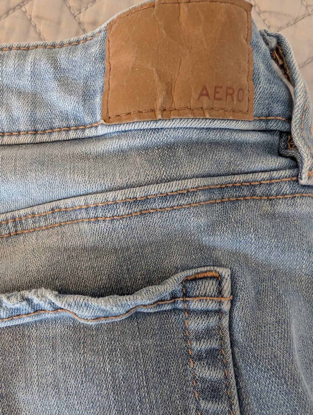 Aeropostale Jean Shorts Women's 12 Light Blue High Rise Midi Distressed (0435)